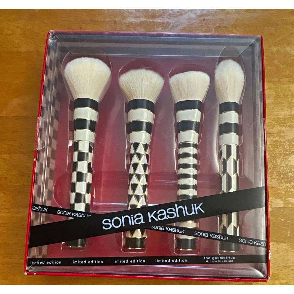 Sonia Kashuk The Geometrics Limited Edition 4pc Synthetic Brush Set Black/White